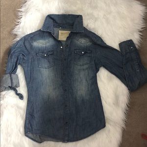 Blue jean shirt